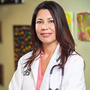 Dr. Carmen Mora, Founder &amp; Medical Director, Regenerative Medicine Specialist
