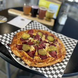 Pastrami pizza