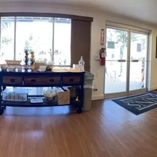 It&apos;s a small room, but it&apos;s well kept, fully stocked &amp; great variety