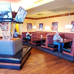 Breakfast,Lunch, Dinner served Tuesday - Saturday