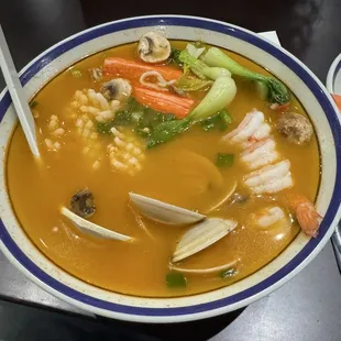 Tom Yum Seafood