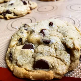 Browned Butter Chocolate Chip Cookie w Sea Salt