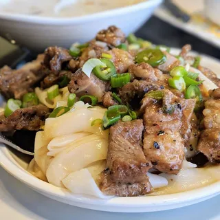 Steamed Flat Rice Noodle with Pork Ribs in Black Bean Sauce