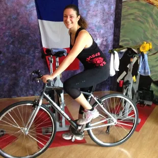 Angela wins Tour de Midtown and the brand new bike.