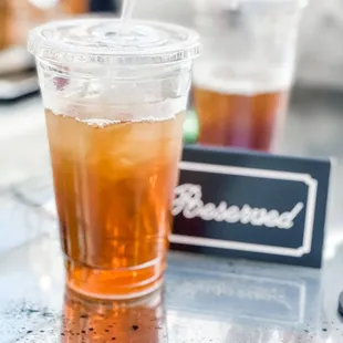 a glass of iced tea