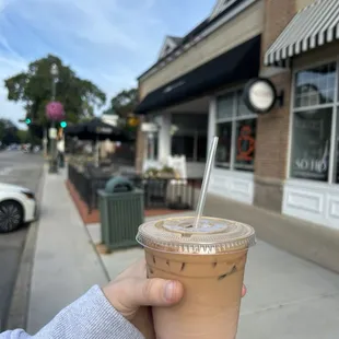 Raspberry latte
