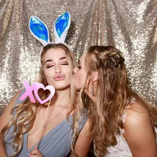 Our booths only use top quality cameras!