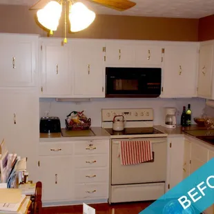 before and after photos of a kitchen