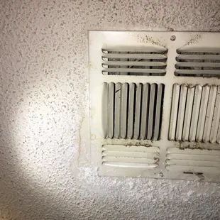 409 S Greengate Dr Yukon, OK. 73099  Beware of this company and this property.