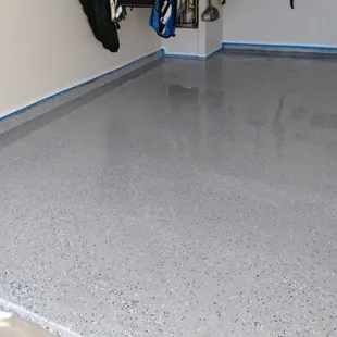 Grey flake epoxy garage floor