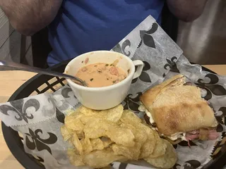 Angelina's Restaurant & Bar