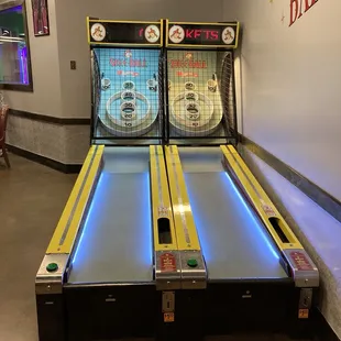 Skeeee ball !!
