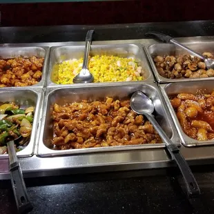 Honey Chicken, sesame Chicken, Mushrooms and Corn with shrimp