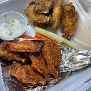 Lemon pepper wings &amp; hot lemon pepper