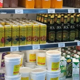 Dandanah, Mazaj and Hillsburg drinks are available here