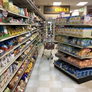 a grocery store aisle