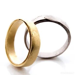Located in Nob Hill Albuquerque, specializing in bespoke and vintage jewelry.  shopimec.com