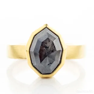 Located in Nob Hill Albuquerque, specializing in bespoke and vintage jewelry.  shopimec.com