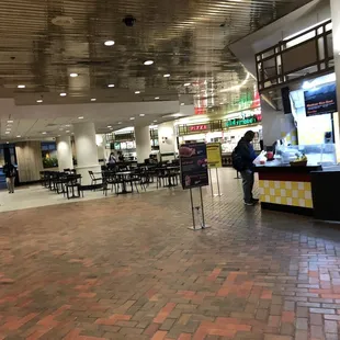 Food Court