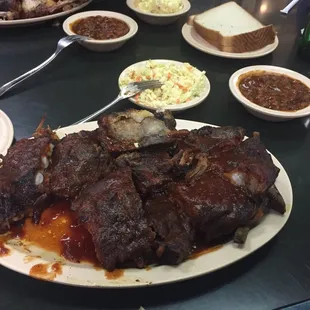 Rib tips w slow and beans