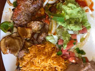 Del Rancho Mexican Grill