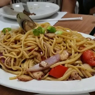 Tallarin con Mariscos