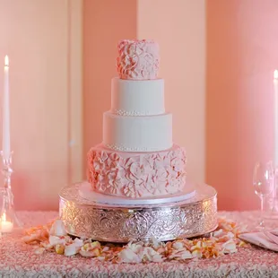 Wedding cake for about 60 guests. Modern Love Photography