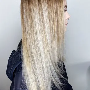 Icy blonde by Autumn