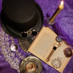Preistess Catherina offering Past Life Reading Session.