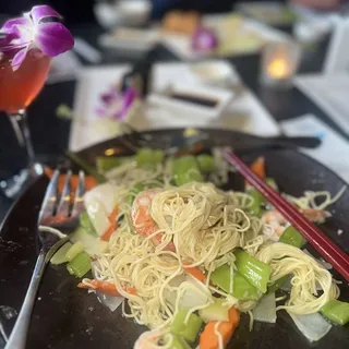 Seafood Crispy Noodles