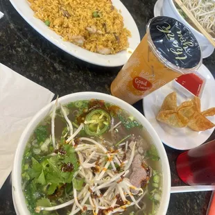 ramen and noodles, food