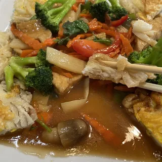 8. Pan Fried Rice Noodles / Pho Ap Chao