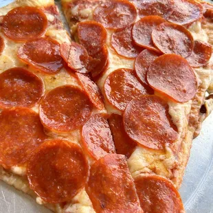 Pepperoni pizza