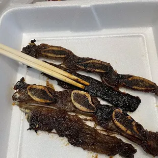 You call these short ribs? Where is the meat??? And it&apos;s burned