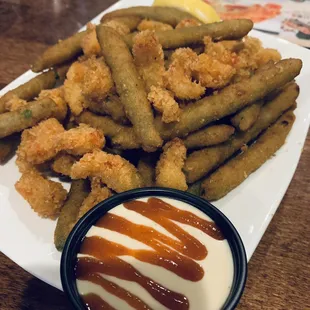 Popcorn crawfish and green beans