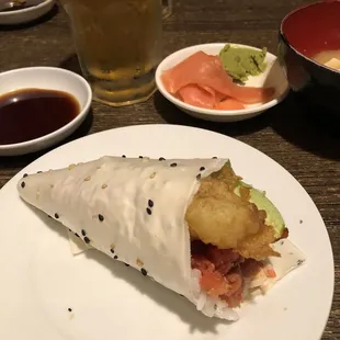 Happy Hand Roll