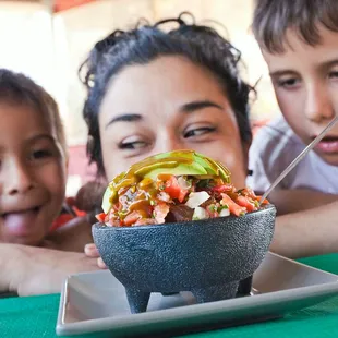 Mouth-watering and mesmerizing (also known as chifrijo)