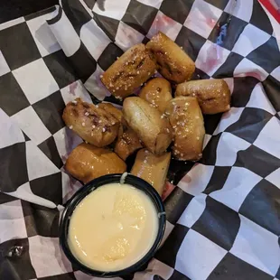 pretzels and cheese