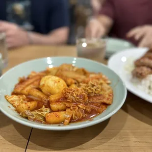 Rappoki with cheeeeese!! (Teokk with ramyeun)