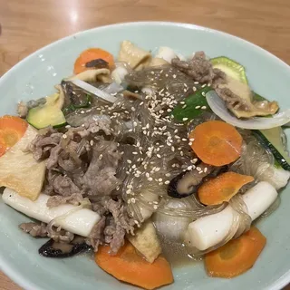 Shoyu Tteokbboki With Bulgogi