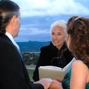 Saying "I do!" on the 18th hole.