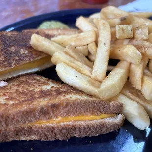 Grilled Cheese ... YUM!!!!