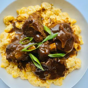 Oxtail Mac and cheese
