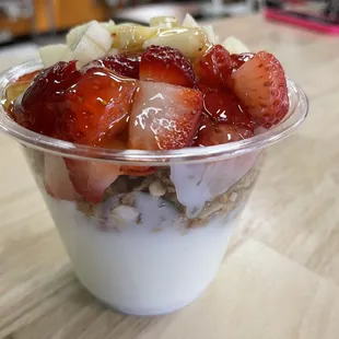Strawberry banana parfait cup