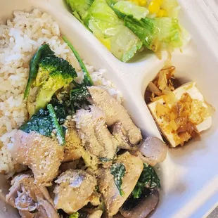 Mushroom Garlic Chicken plate.