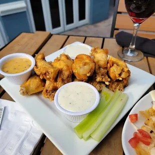 bbq chicken, chicken wings and fried chicken, fried chicken, poultry, food, chicken wings, fried chicken wings, chicken, bbq wings