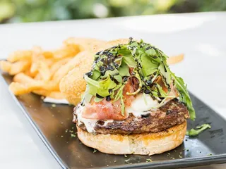 Tampa Burgers & Pirates