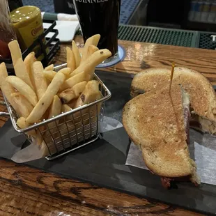 Corn beef sandwich