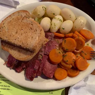 Corned beef &amp; cabbage