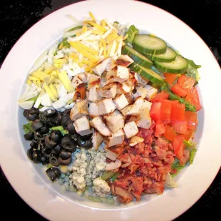 Looking for a healthier option? The IT has you covered with our Grilled Chicken Cobb Salad!